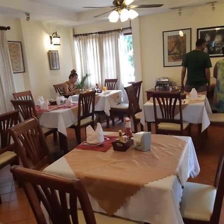 Avilla Phasouk Hotel Vientiane Eksteriør billede